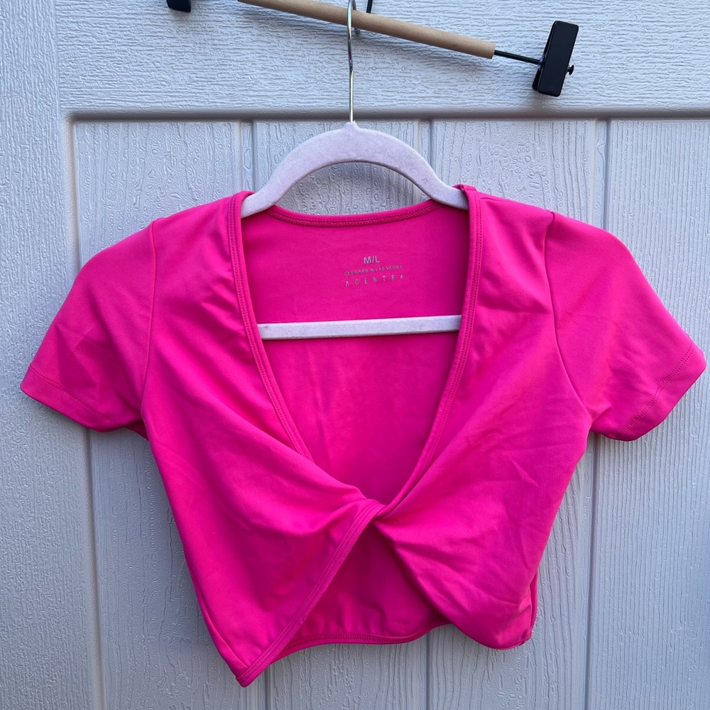 Agent84 Laguna Tee in Dragonfruit